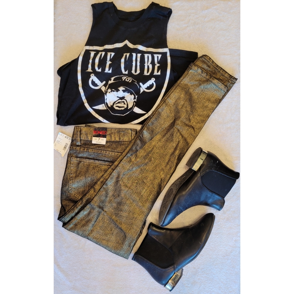 Bongo Jeans Gold size 6